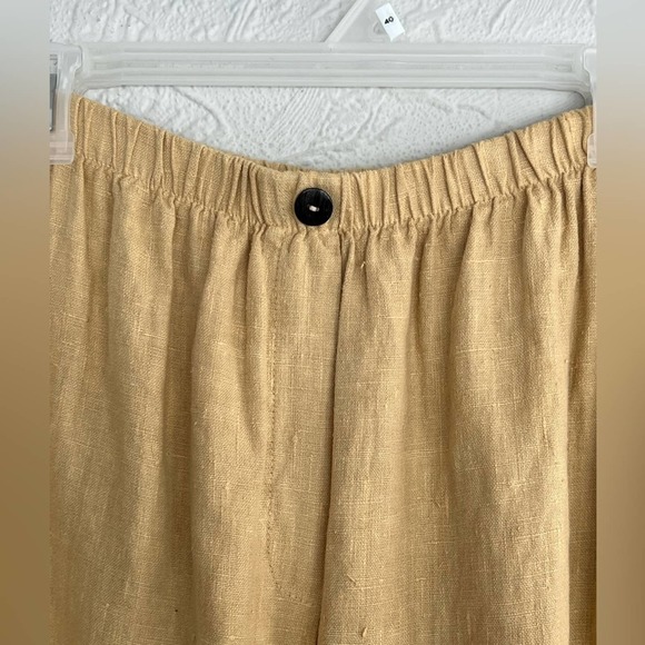 WOMENS CROFT & BARROW 100% LINEN CASUAL TAN SHORTS SIZE MEDIUM NICE - Picture 3 of 4